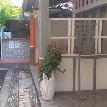 Pitara Homestay Gili Trawangan Exterior foto