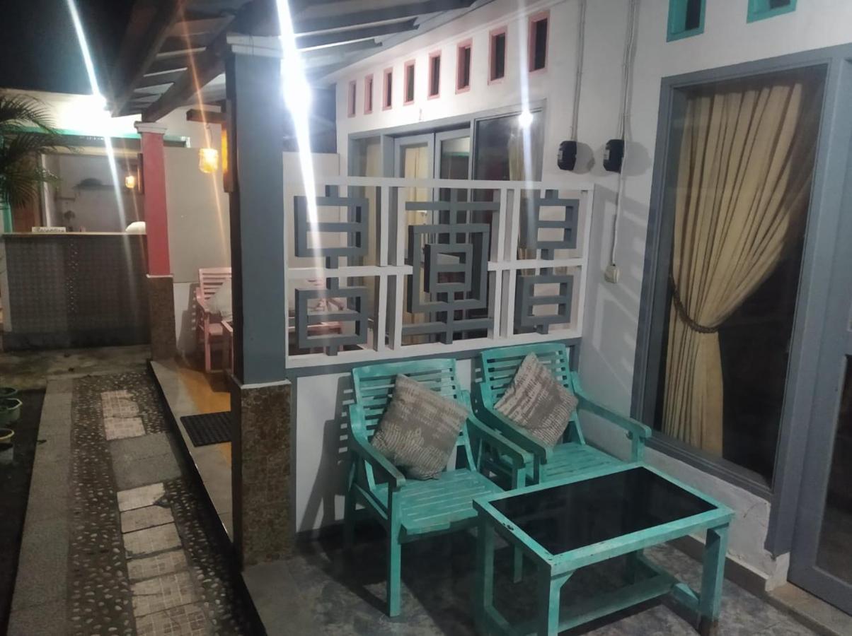 Pitara Homestay Gili Trawangan Exterior foto